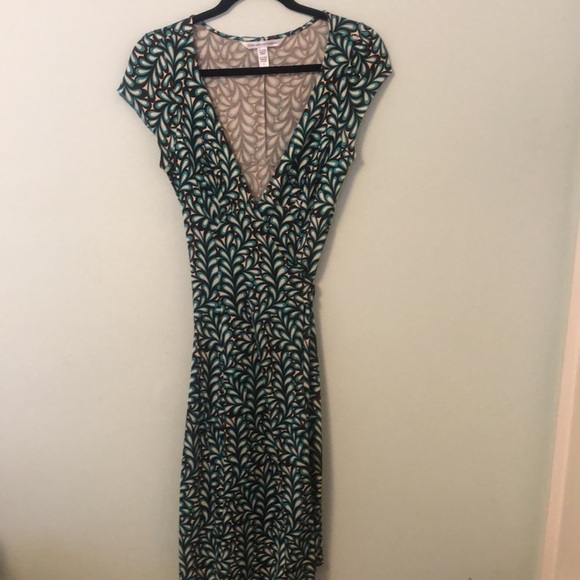 Diane Von Furstenberg Dresses & Skirts - Diane Von Furstenberg Wrap Dress